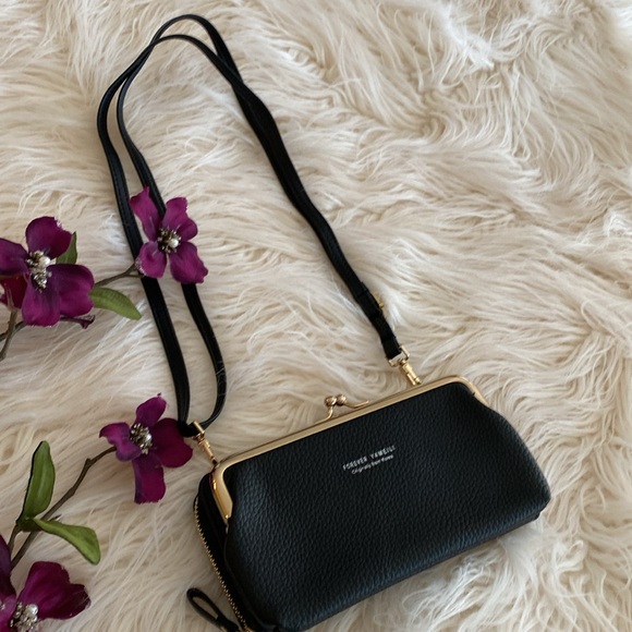 New FOREVER YAMEILI small purse or wallet - Picture 10 of 10